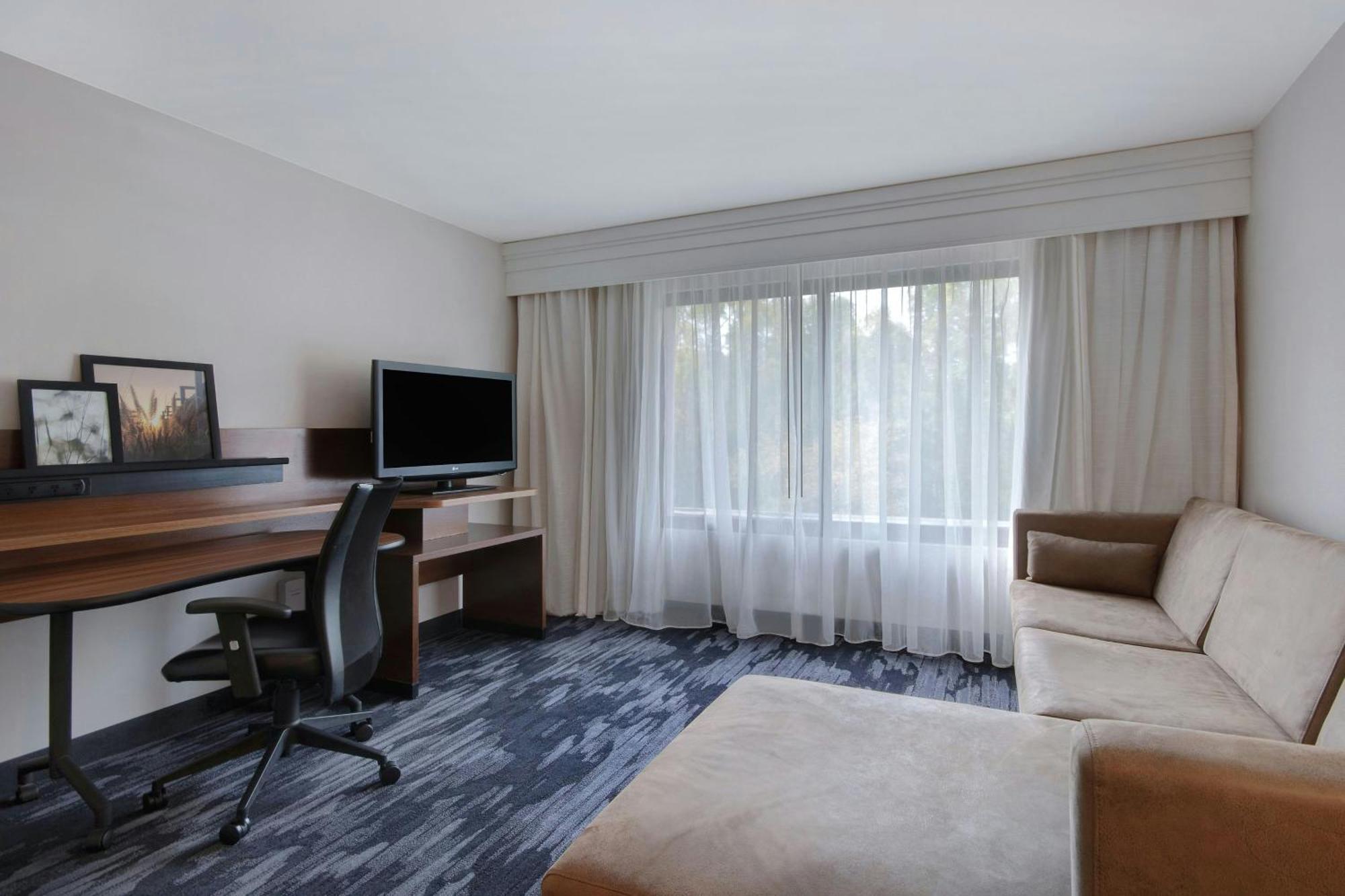 Fairfield Inn And Suites By Marriott Rochester West/Greece Екстер'єр фото