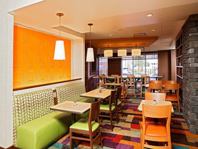 Fairfield Inn And Suites By Marriott Rochester West/Greece Екстер'єр фото